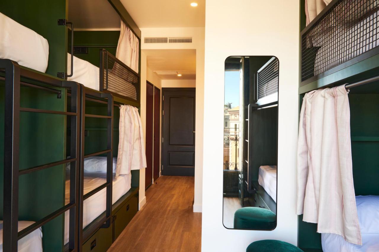 Latroupe Prado Hostel Madryt Zewnętrze zdjęcie