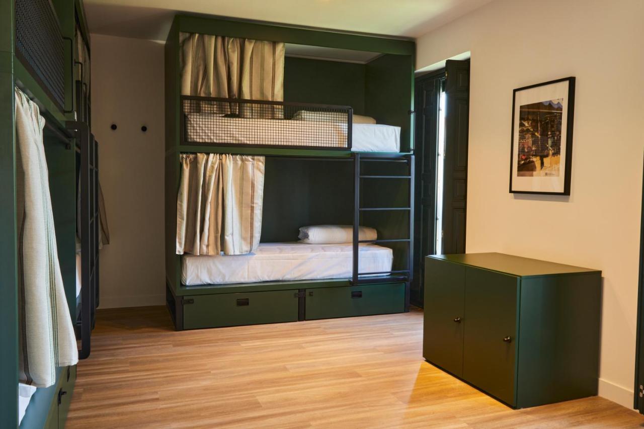 Latroupe Prado Hostel Madryt Zewnętrze zdjęcie